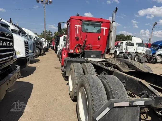 2000 INTERNATIONAL 9100