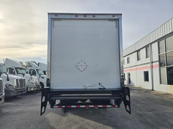 2018 FREIGHTLINER/MERCEDES M2 106