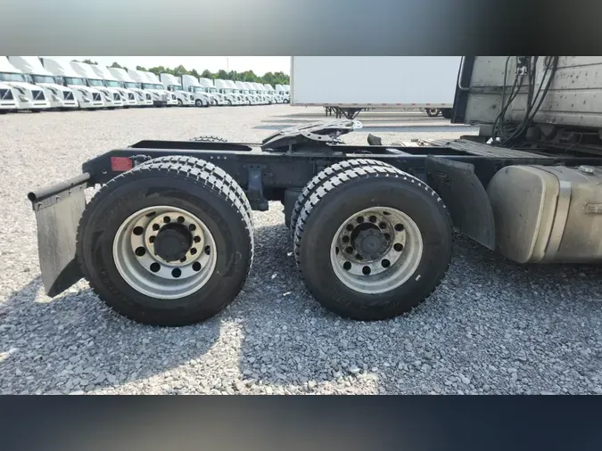 2018 Volvo VNL300