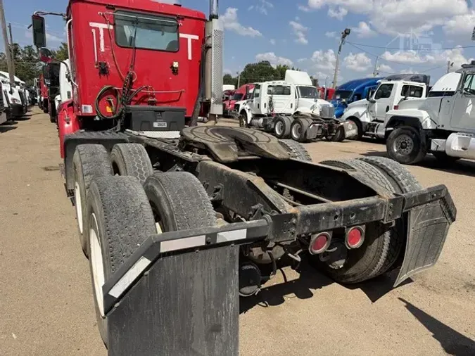 2000 INTERNATIONAL 9100