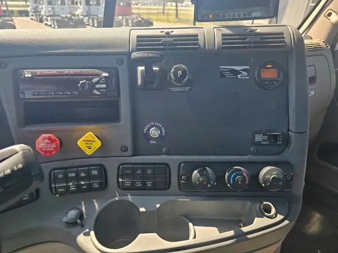 2018 FREIGHTLINER CASCADIA 113