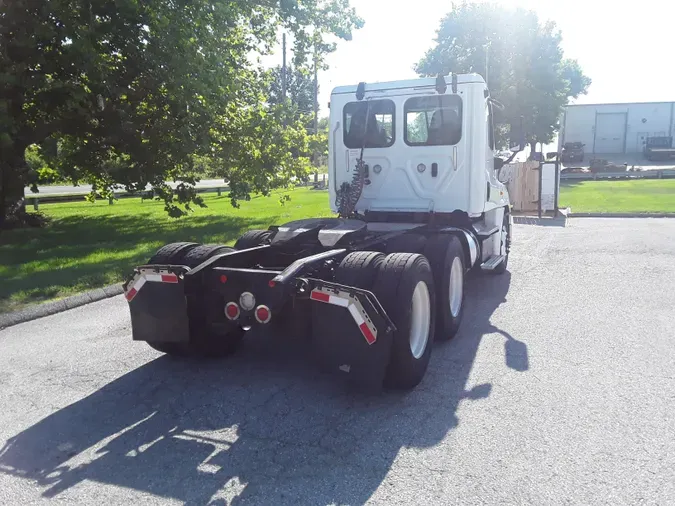 2018 FREIGHTLINER/MERCEDES CASCADIA 125