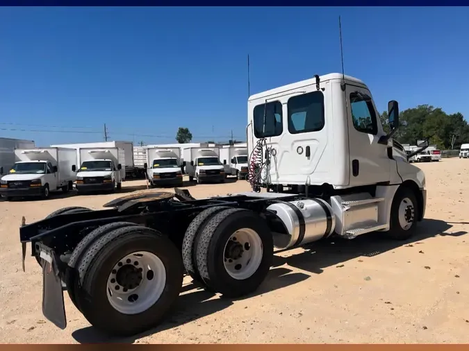 2020 FREIGHTLINER NEW CASCADIA PX12664