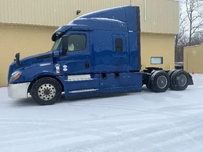 2020 Freightliner T12664ST