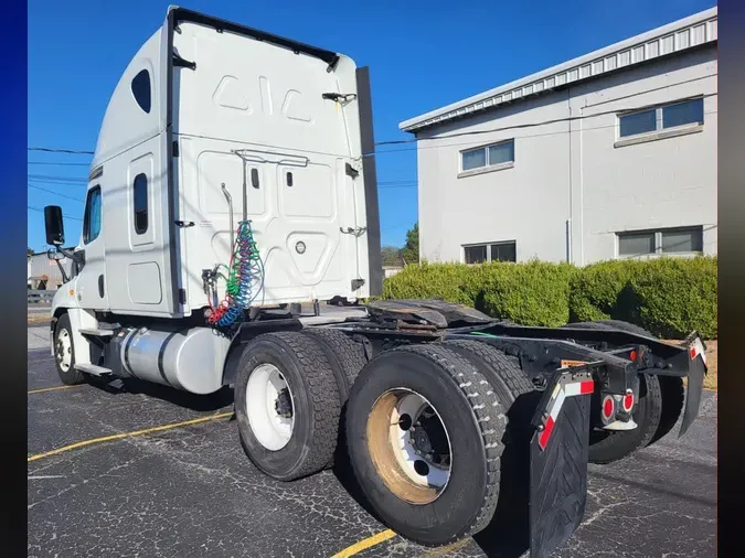 2020 FREIGHTLINER/MERCEDES CASCADIA 125