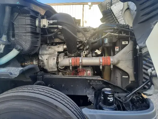 2018 Freightliner X12564ST