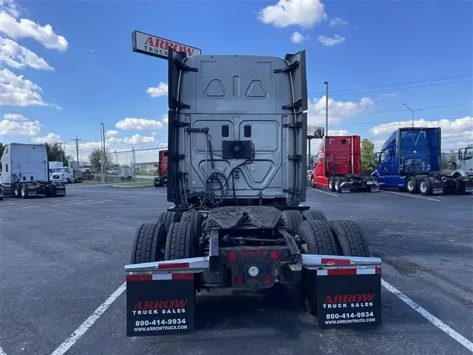 2015 FREIGHTLINER CASCADIA