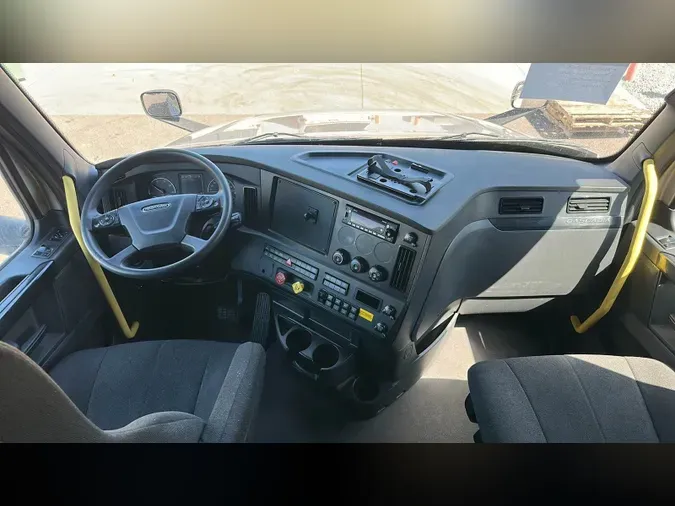 2024 Freightliner Cascadia 126