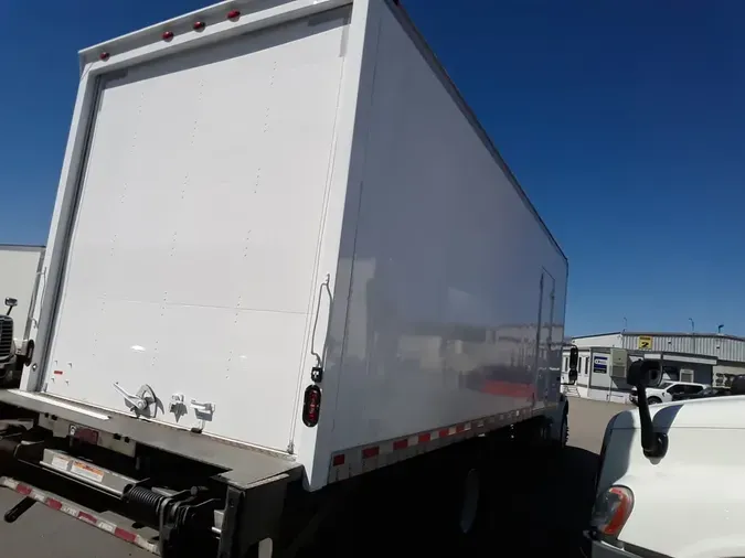 2019 FREIGHTLINER M2 106