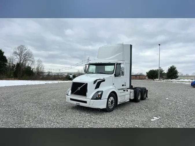 2018 Volvo VNL300