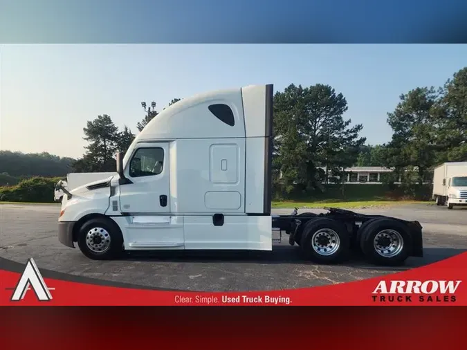 2021 FREIGHTLINER CA126