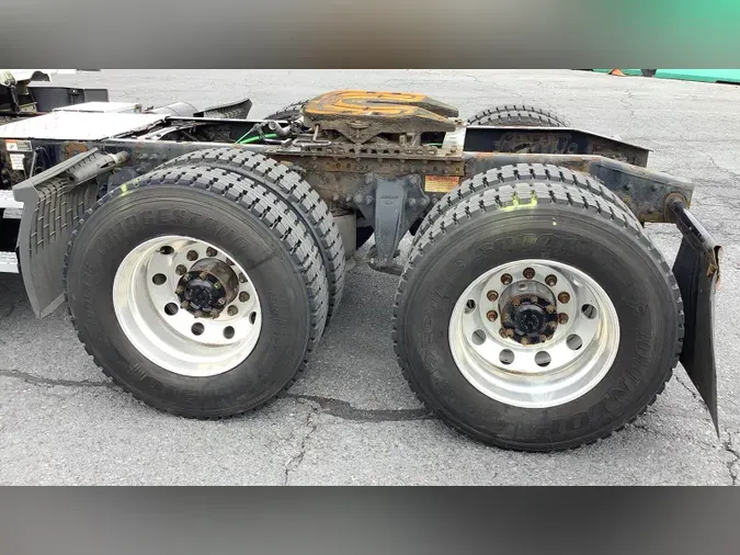 2020 Freightliner Cascadia 1262520baa872e85f7838a5fdcd5639573a