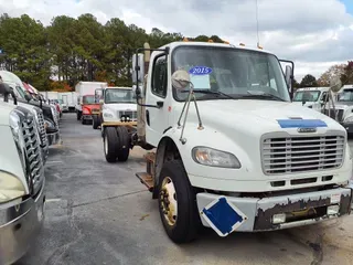 2015 FREIGHTLINER/MERCEDES M2 106