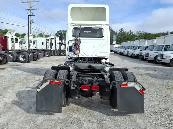 2020 NAVISTAR INTERNATIONAL RH613 DAYCAB S/A
