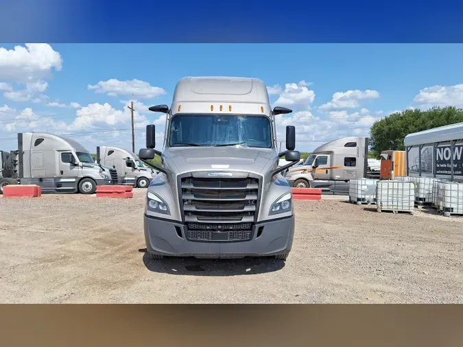 2022 Freightliner Cascadia 126