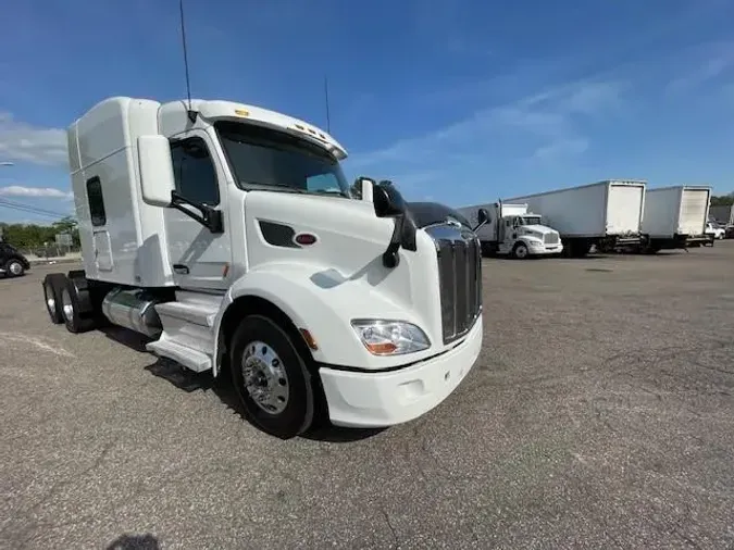 2021 Peterbilt 579