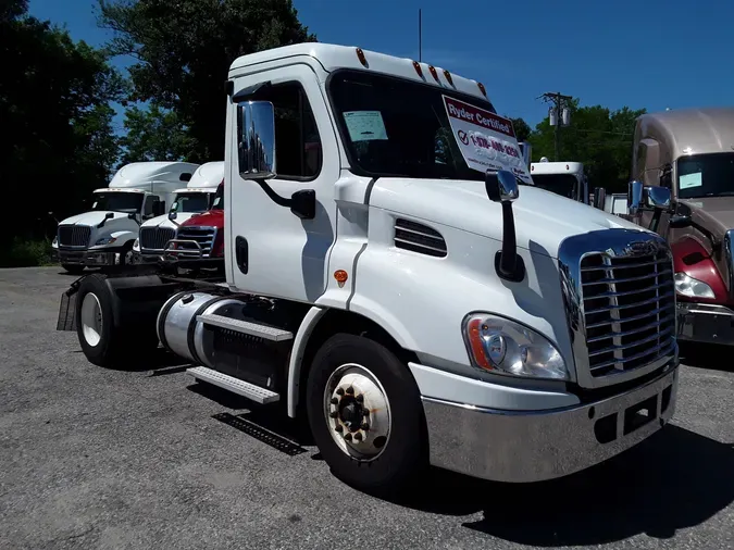 2018 FREIGHTLINER/MERCEDES CASCADIA 113