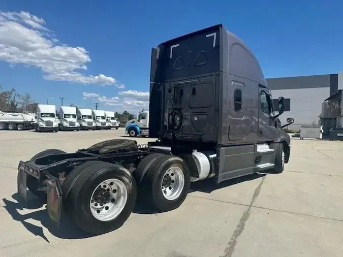 2021 Freightliner Cascadia252fbf157f57426967d1471828bc9e94