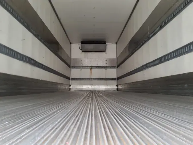 2018 FREIGHTLINER/MERCEDES M2 106