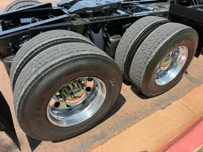 2022 INTERNATIONAL LT625