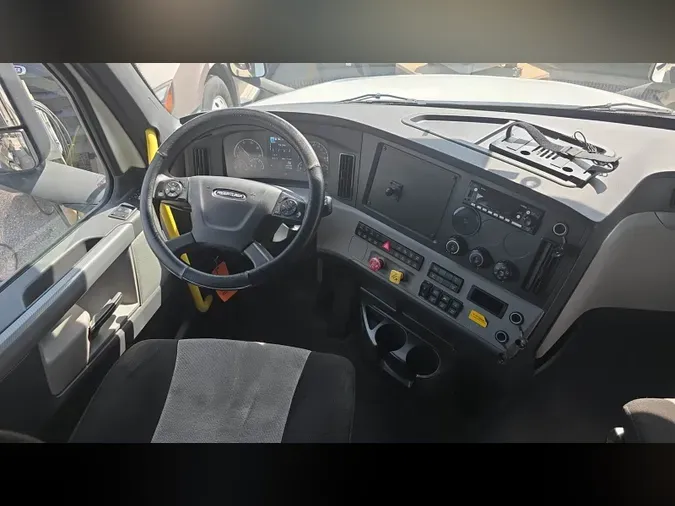 2022 Freightliner Cascadia 1262534029bb406bdff8d692a5d66c98d3d