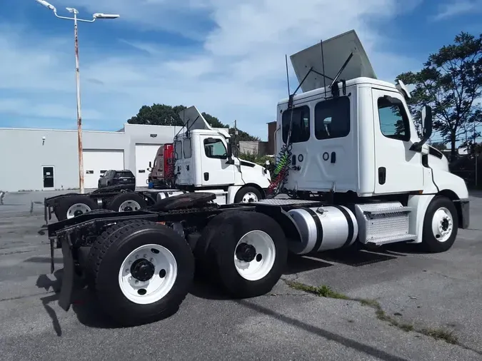 2020 FREIGHTLINER/MERCEDES NEW CASCADIA PX126642535eaa1233963c7a01f0a6ed1cfdb7e