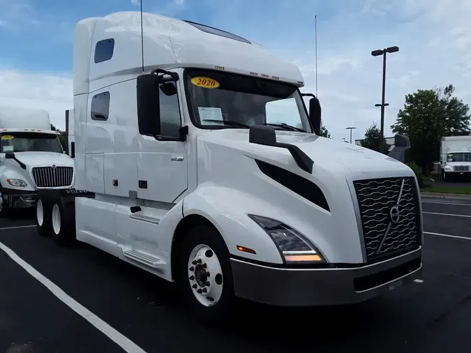 2020 VOLVO VNL64T-760