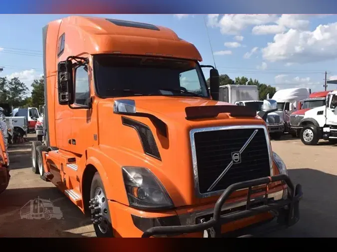 2016 VOLVO VNL64T670