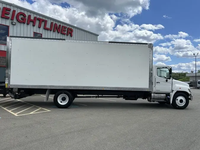 2020 HINO 268A