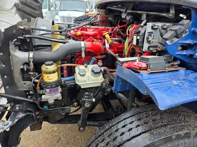 2018 FREIGHTLINER M2 106