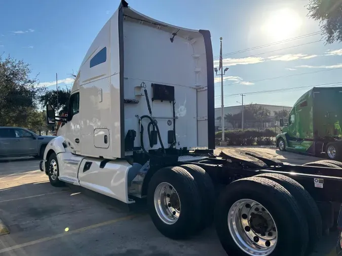 2021 Kenworth T680