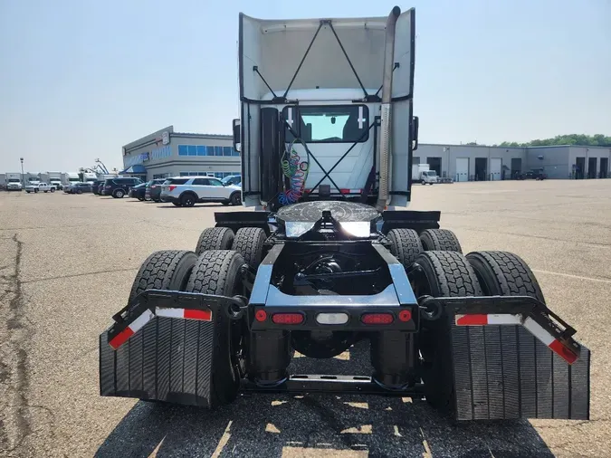2021 MACK Anthem AN64T