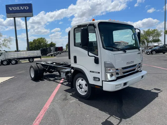 2025 ISUZU NRR-GAS