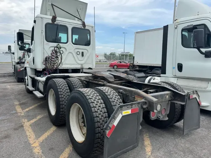 2019 FREIGHTLINER CASCADIA 125