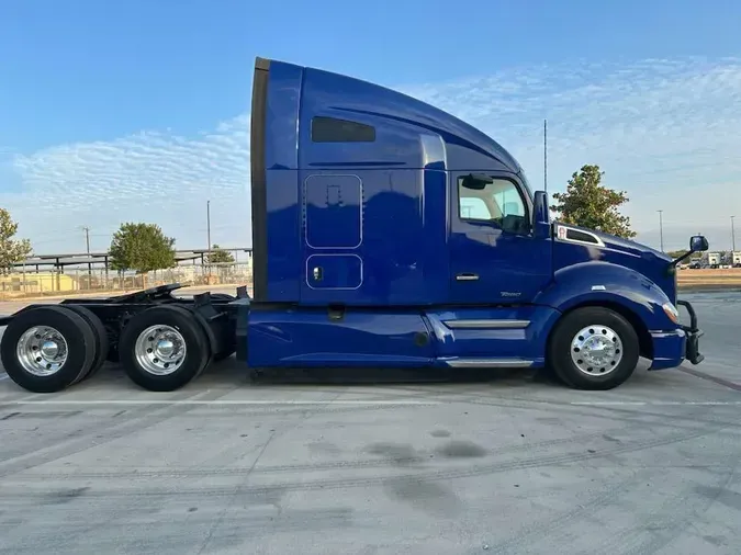 2022 Kenworth T680254c19ce0904125aabcaa946dd696427