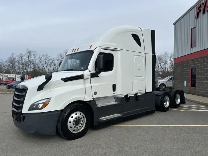 2023 Freightliner Cascadia&reg;254c4c320118e0445ce4afb27c974932