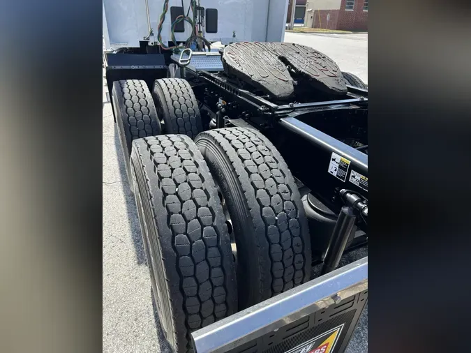 2021 Peterbilt 579