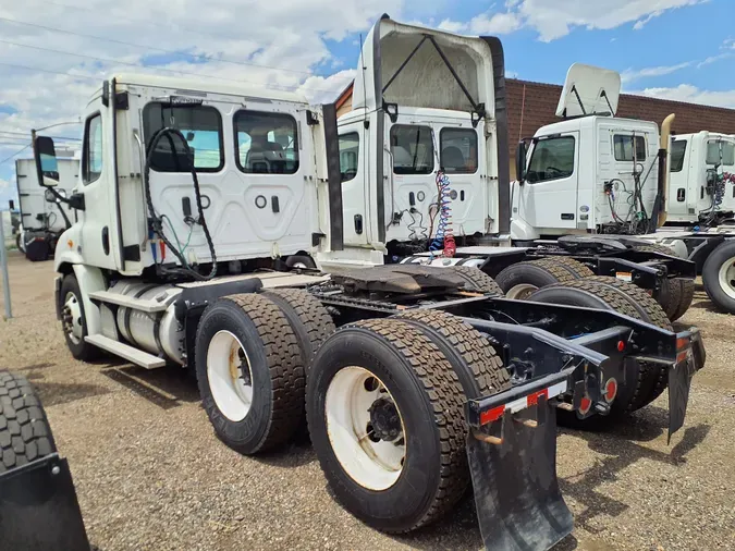 2018 FREIGHTLINER/MERCEDES CASCADIA 113