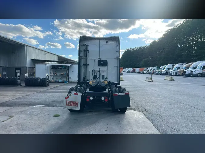 2021 Peterbilt 579