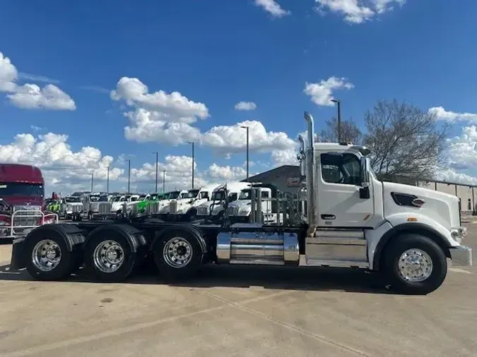 2020 Peterbilt 567