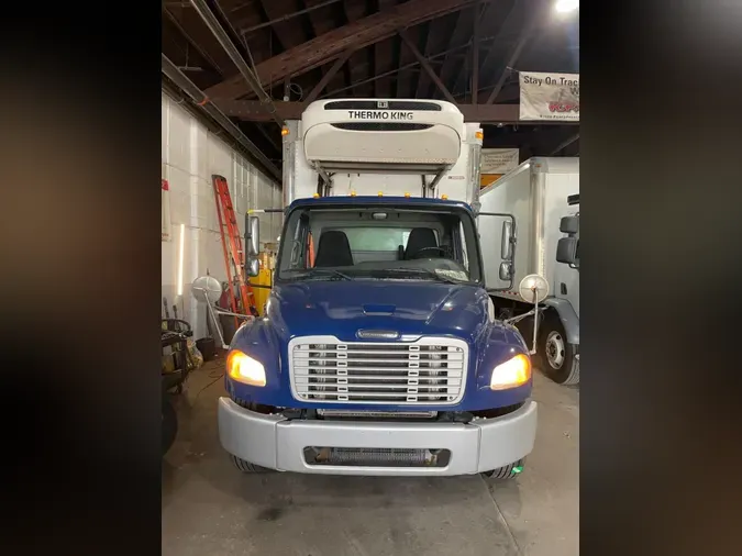 2019 FREIGHTLINER M2 106