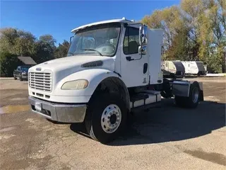 2008 FREIGHTLINER BUSINESS CLASS M2 106