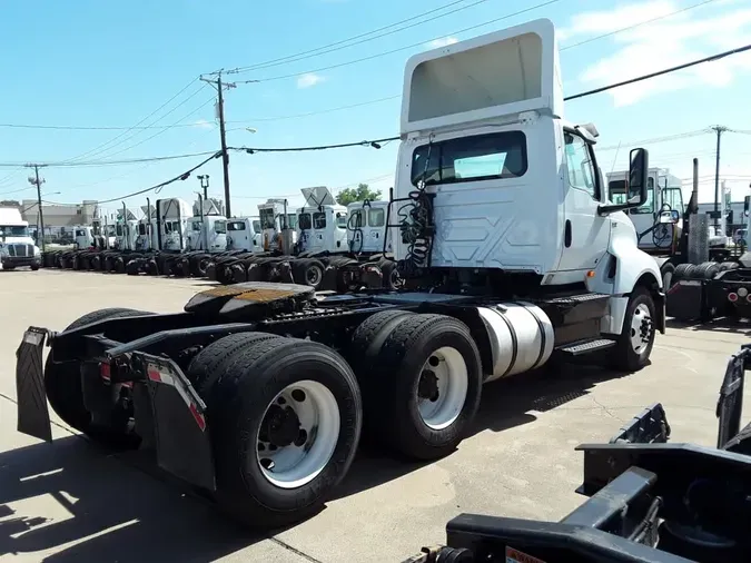 2019 NAVISTAR INTERNATIONAL LT625 DAYCAB T/A