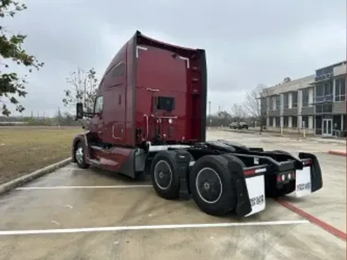 2023 Kenworth T68025692d0575cbc9414e0e1f7f8814b601