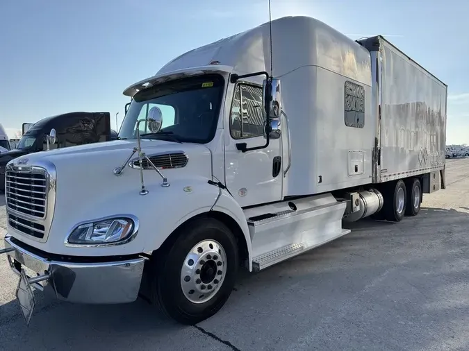 2020 Freightliner M2 112