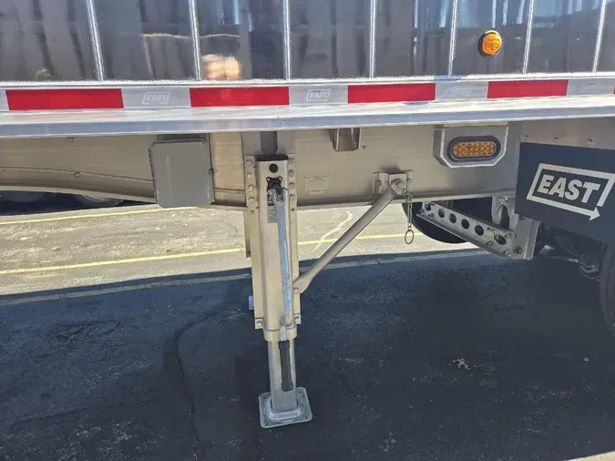 2026 EAST 27' GENESIS TRIAXLE DUMP