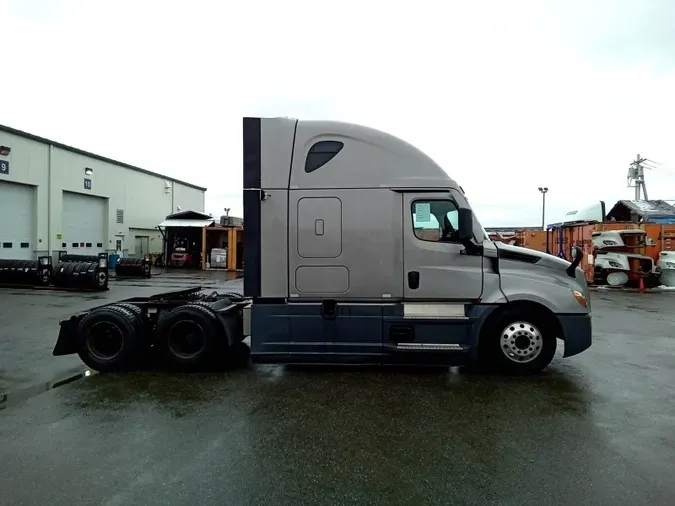 2021 Freightliner Cascadia