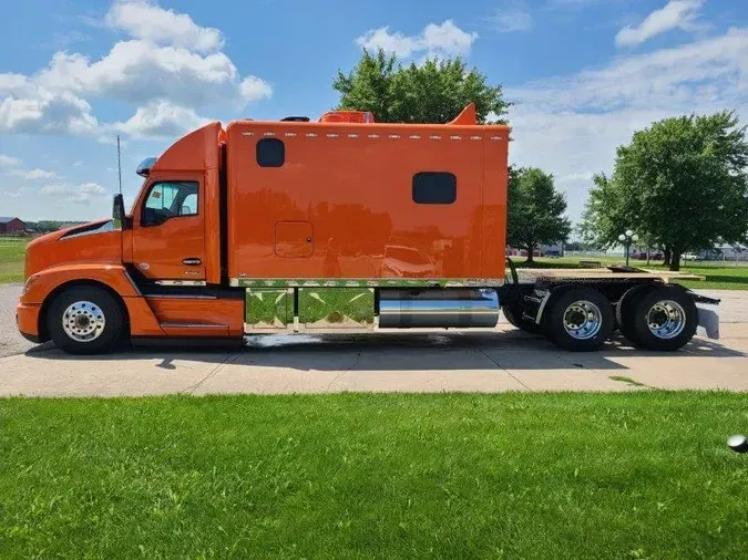 2025 Kenworth T680