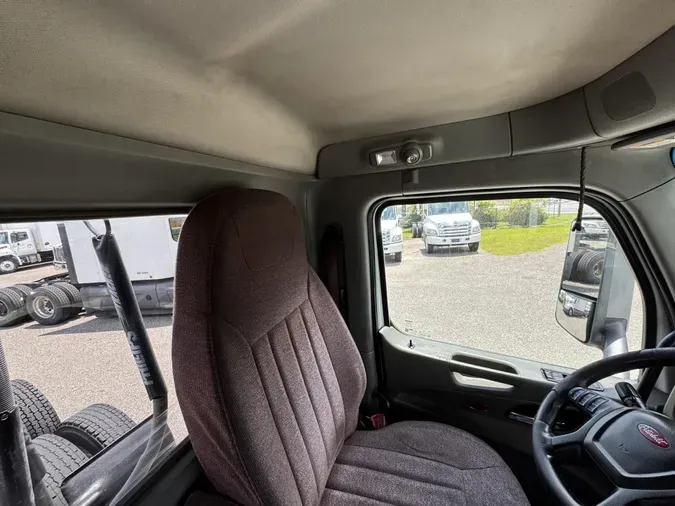 2020 Peterbilt 579