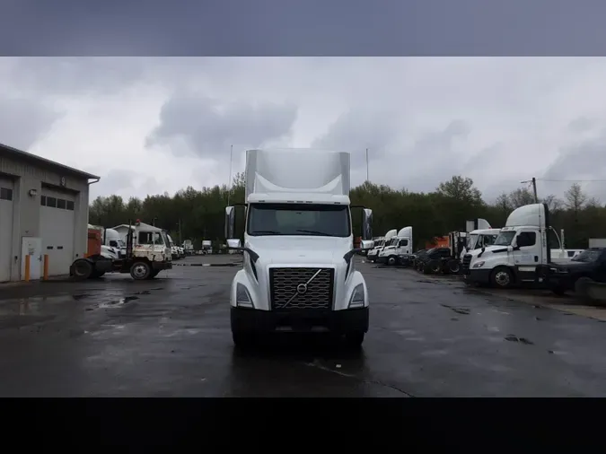 2019 Volvo VNL300
